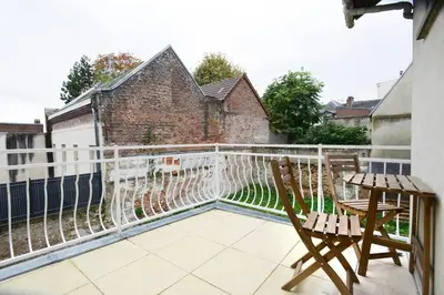 Balcon ou terrasse dans l'établissement Heptagone_1