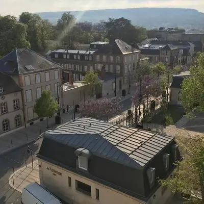 Avenue de Champagne Epernay Private Parking