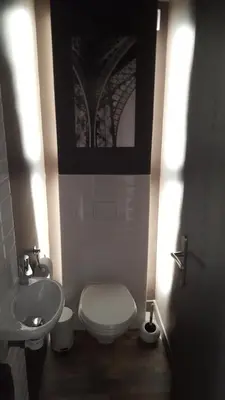 Salle de bains dans l'établissement Appartement spacieux et atypique