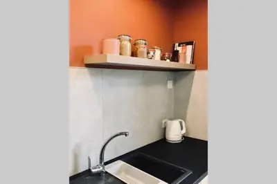 Cuisine ou kitchenette dans l'établissement L'Echappée Ardennaise - Gîte 6 places tout confort