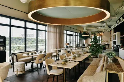 Coin salon dans l'établissement Golden Tulip Reims Bezannes