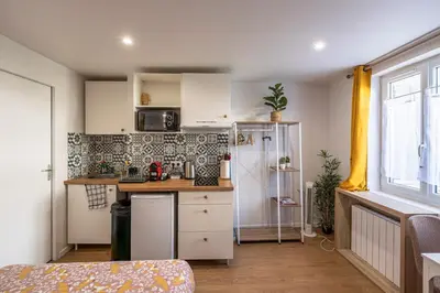 Cuisine ou kitchenette dans l'établissement Plancy Beds Châlons