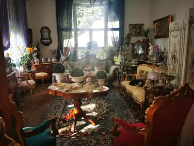 Coin salon dans l'établissement VILLA LES CAMELIAS