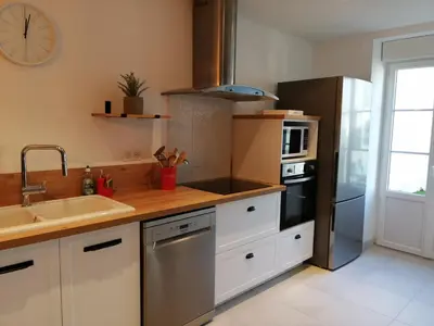 Cuisine ou kitchenette dans l'établissement Les Briquettes