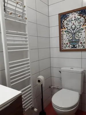Salle de bains dans l'établissement Gîte Tante Aurore et chambres d'Hôtes