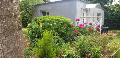 Jardin de l'établissement Calme Studio & WIFI Jardin Disneyland Paris 4 personnes