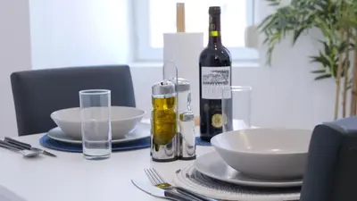 Boissons dans l'établissement IVOIRIA !!! SUBLIME Studio HOME STAGING AU CENTRE VILLE !!!