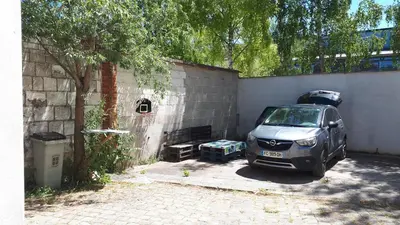 Jardin de l'établissement F4 dans maison au calme près du centre de Chalons en champagne