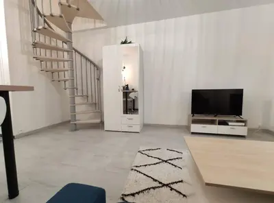 Télévision ou salle de divertissement dans l'établissement Superbe Duplex en plein cœur de Crépy-en-Valois