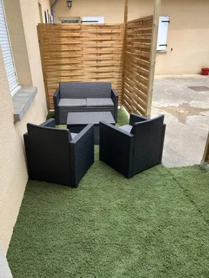 Coin salon dans l'établissement Appartement Cosy au cœur de la Champagne