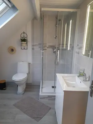 Salle de bains dans l'établissement LOLA