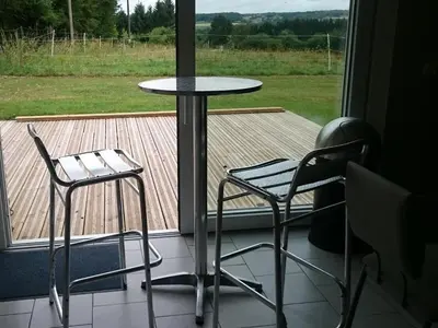Balcon ou terrasse dans l'établissement Gîte spacieux avec jardin clos et dortoir à Liessies - FR-1-510-162