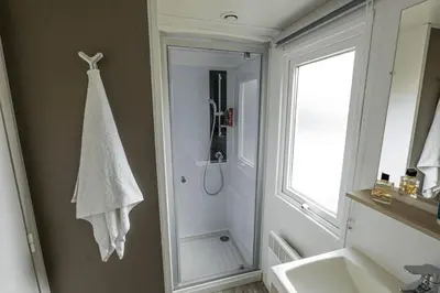 Salle de bains dans l'établissement Camping Country Park Touquin - Site Officiel - Next to Disneyland Paris