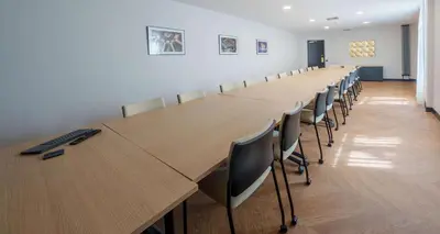 Espace de conférence ou salle de réunion dans l'établissement Best Western Plus Le Picardy