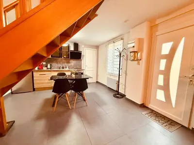 Cuisine ou kitchenette dans l'établissement BOUCHON POUR 4 Avenue de Champagne à 3 minutes