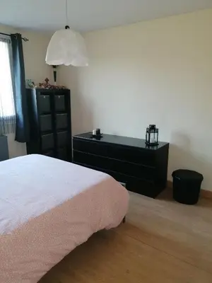Un ou plusieurs lits dans un hébergement de l'établissement Maison de campagne à Balaives et Butz