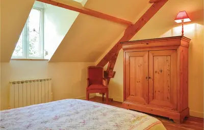 Un ou plusieurs lits dans un hébergement de l'établissement 3 Bedroom Stunning Home In Roisel