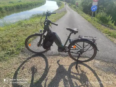 Vélo sur le terrain de l'établissement Les plaisirs de la ruralité ou dans les environs