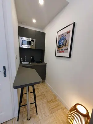 Cuisine ou kitchenette dans l'établissement Appartement Premium dans une belle demeure - Hyper centre-ville de Reims