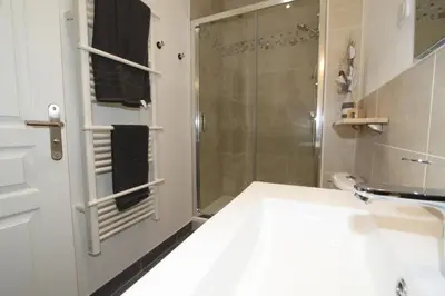Salle de bains dans l'établissement L'Urbain by EasyEscale