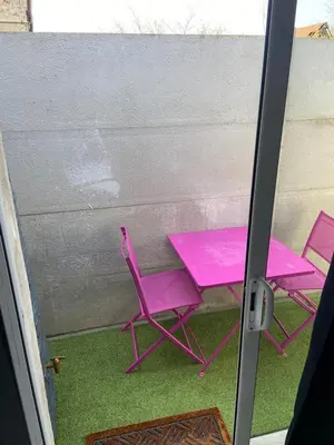 Balcon ou terrasse dans l'établissement Le Cosily jacuzzi et sauna privatif