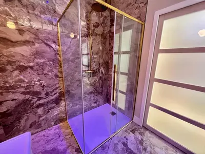Salle de bains dans l'établissement Suite Monceau - Reims