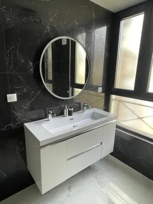 Salle de bains dans l'établissement Le Gîte de Jean Thevenin, avec parking gratuit