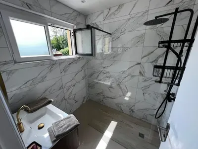 Salle de bains dans l'établissement La côte du Muret