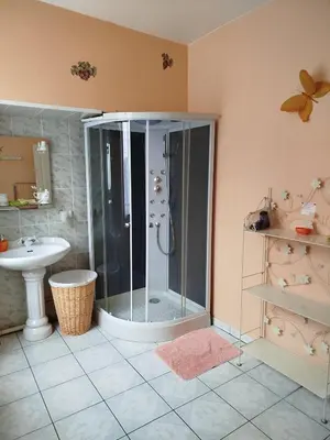 Salle de bains dans l'établissement Le Relais de la Bulle Enchantée