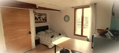 Coin salon dans l'établissement La Marne