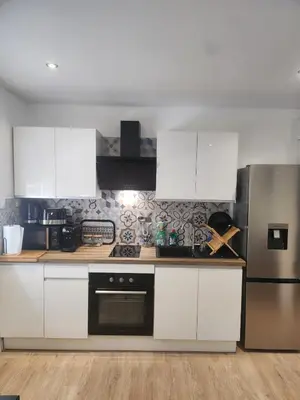 Cuisine ou kitchenette dans l'établissement Gîtes Zz - WiFi Fibre - Netflix, Disney - Séjours Pro