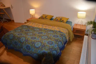 Un ou plusieurs lits dans un hébergement de l'établissement Charleville Mézières, ravissante suite.