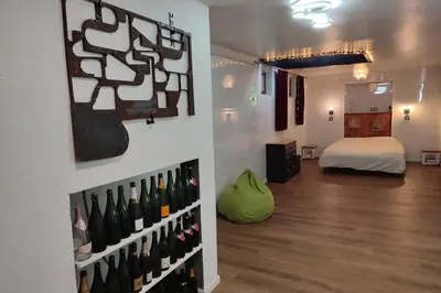 Un ou plusieurs lits dans un hébergement de l'établissement 71m2 Cellar in Champagne - Romantic Special Occasion