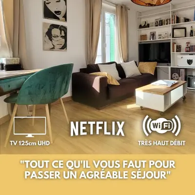 Télévision ou salle de divertissement dans l'établissement Gite Urbain - Bubble