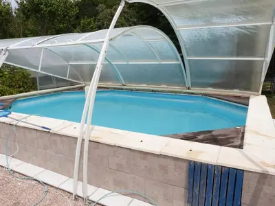 Piscine de l'établissement CHEZ CLAUDINE ET PASCAL ou située à proximité