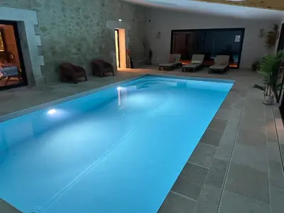 Piscine de l'établissement Domaine du lion rouge Piscine et Spa ou située à proximité