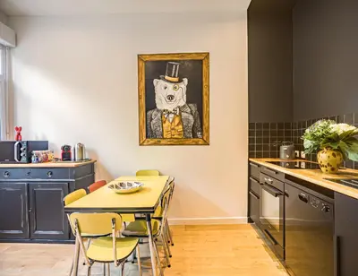 Cuisine ou kitchenette dans l'établissement Le Clos maison 3 chambres avec extérieur et parking Epernay centre