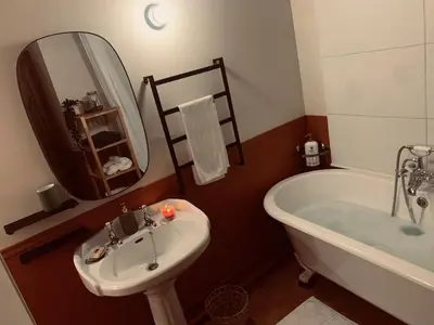 Salle de bains dans l'établissement Logement, plein centre du village de Verzy