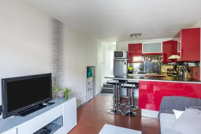 Cuisine ou kitchenette dans l'établissement Maison Mareuil