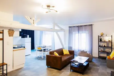 Cuisine ou kitchenette dans l'établissement La Sweet House Dorée Centre Ville Wifi Tout confort
