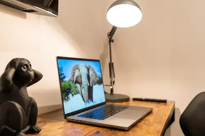 Télévision ou salle de divertissement dans l'établissement Studio - Self Checkin Automatique - Centre-ville - AFRIQUE