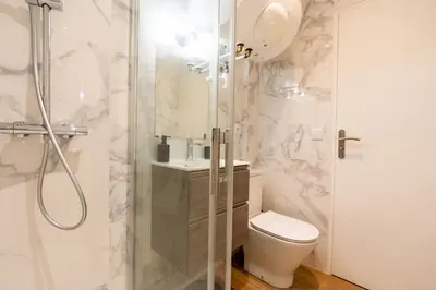 Salle de bains dans l'établissement Studio - Self Checkin Automatique - Centre-ville - AFRIQUE
