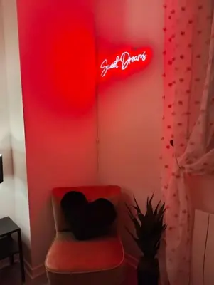 Coin salon dans l'établissement LoVe & ReLaX