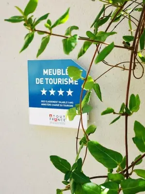 Certificat, récompense, panneau ou autre document affiché dans l'établissement Maison de vacances dans un village de charme