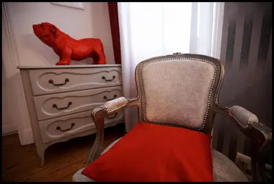 Un ou plusieurs lits dans un hébergement de l'établissement LOGIS HOTEL BELLEVUE RESTAURANT LA POMME d'OR