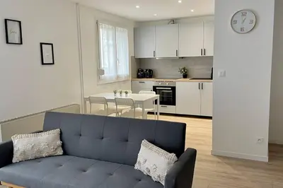 Cuisine ou kitchenette dans l'établissement L’esplanade - Super 3 pièces refait à neuf - Reims
