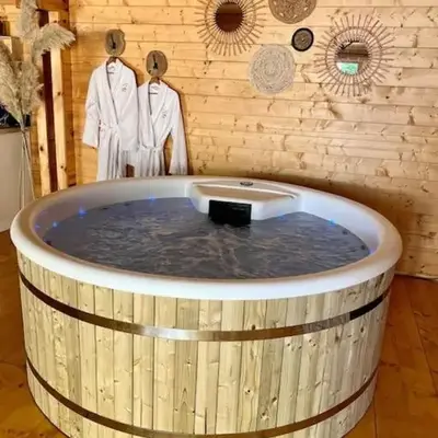 L'Enseigne -Location de 2 chalets privatifs avec Spa