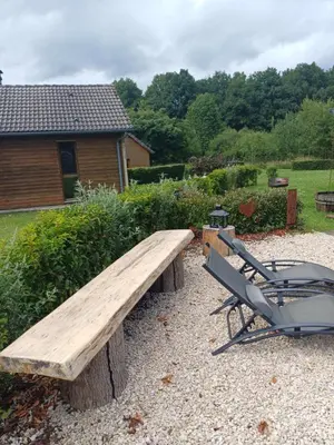 Jardin de l'établissement Gîte classé deux étoiles gite de France n 17 Signy-le-Petit