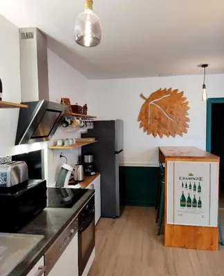 Cuisine ou kitchenette dans l'établissement Groom Épernay - Le Petit Tonnelier