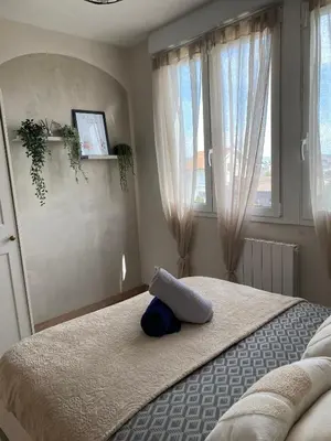 Un ou plusieurs lits dans un hébergement de l'établissement Maison d architecte avec spa